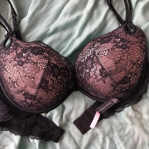 38C Nude and Black Lace Push-up with Gold Stones